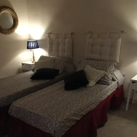 Casette O5funi Dei Mastri Funai * Ostuni